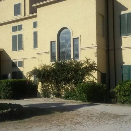 In Storica Sul Mare Per 8/10 Persone Apartment