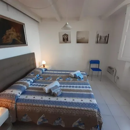 In Storica Sul Mare Per 8/10 Persone Apartment *