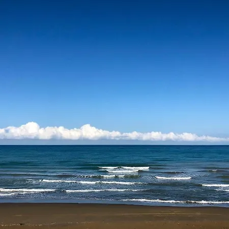Apartment In Storica Sul Mare Per 8/10 Persone *