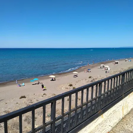 In Storica Sul Mare Per 8/10 Persone